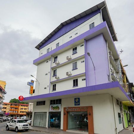 Summer Hotel Kota Kinabalu Buitenkant foto