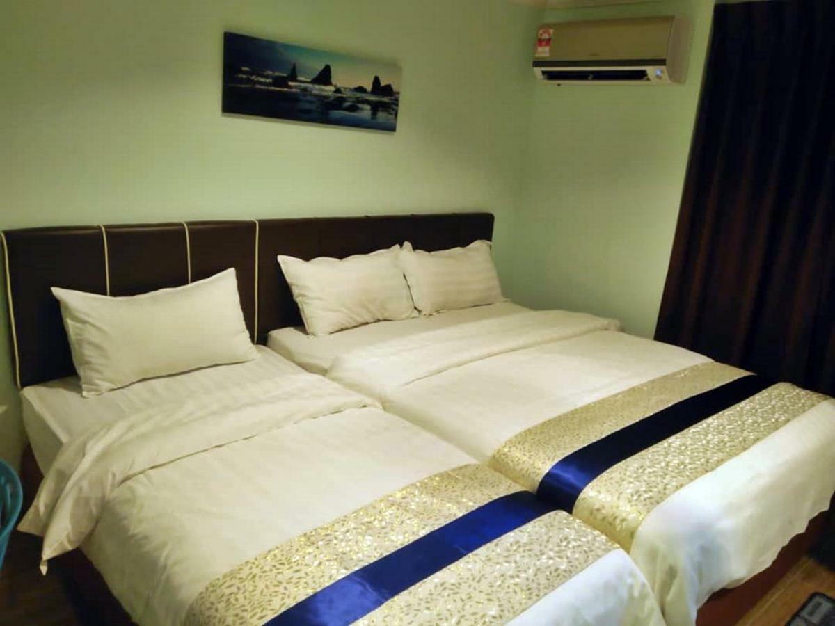 Summer Hotel Kota Kinabalu Buitenkant foto